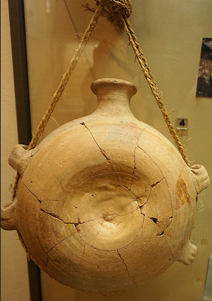 Cantimplora romana-Museo arqueológico municipal-Águilas