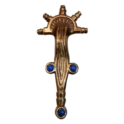 Fíbula de arco hispanovisigoda con lapislázuli